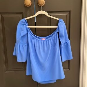 Lilly Pulitzer Off the Shoulder Blouse in Size S